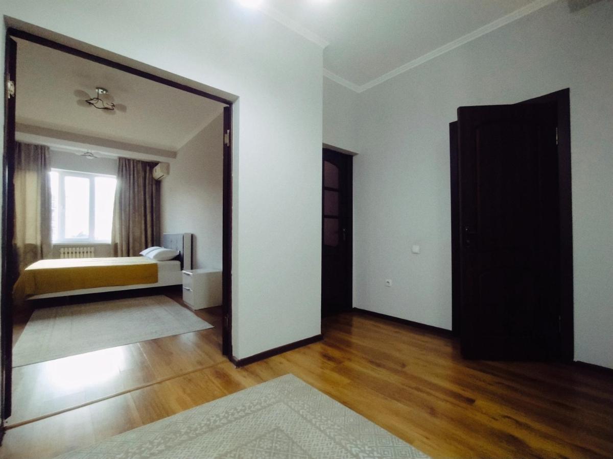 Aura On Turusbekova Street 124 Apartment Bishkek Luaran gambar